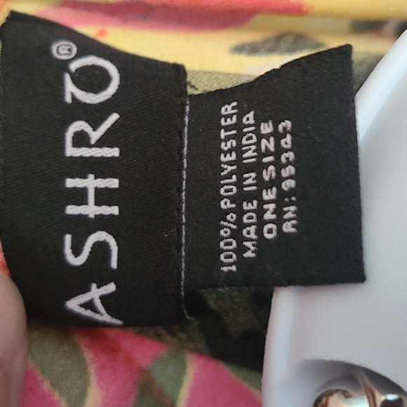 Ashro Caftan - Picture 6 of 7